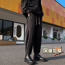 深灰色