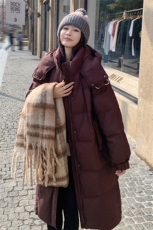 韩版时髦保暖长款羽绒服女2025年冬季新款显瘦保暖连帽白鸭绒外套，女装羽绒服，2C236