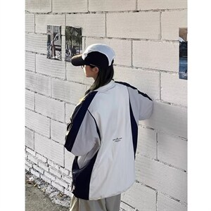 日系复古长袖卫衣男春季情侣宽松圆领套头衫学院风百搭休闲上衣男图片