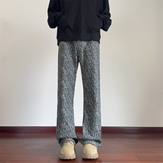 深蓝色