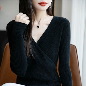 秋冬新V领抽绳羊毛衫女修身长袖上衣针织羊绒打底毛衣遮肉显瘦图片