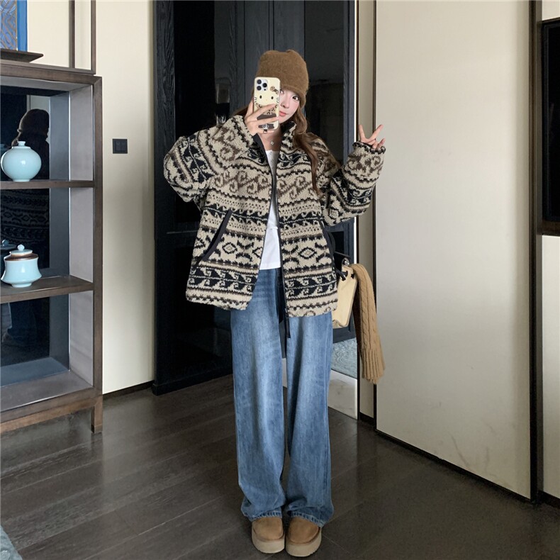 费尔岛风羊羔毛外套女2025冬季短款皮毛一体立领减龄显瘦毛绒外套,女装短外套,2C111