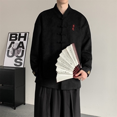 黑色