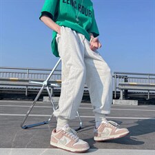 灰色