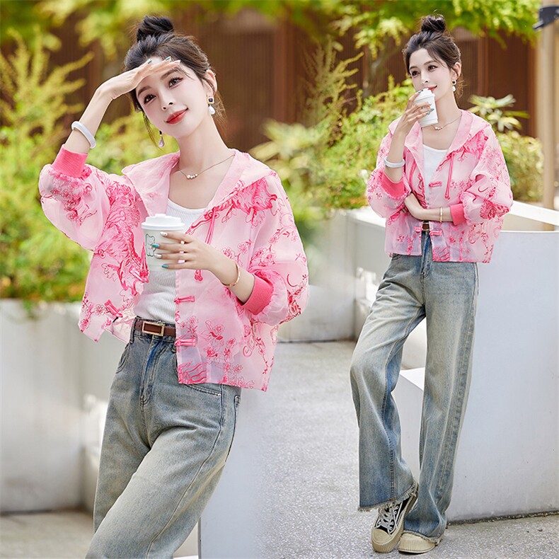 新中式国风防晒衣女夏季2024年新款薄款刺绣宽松防晒服连帽短外套，女装防晒衣，关键词