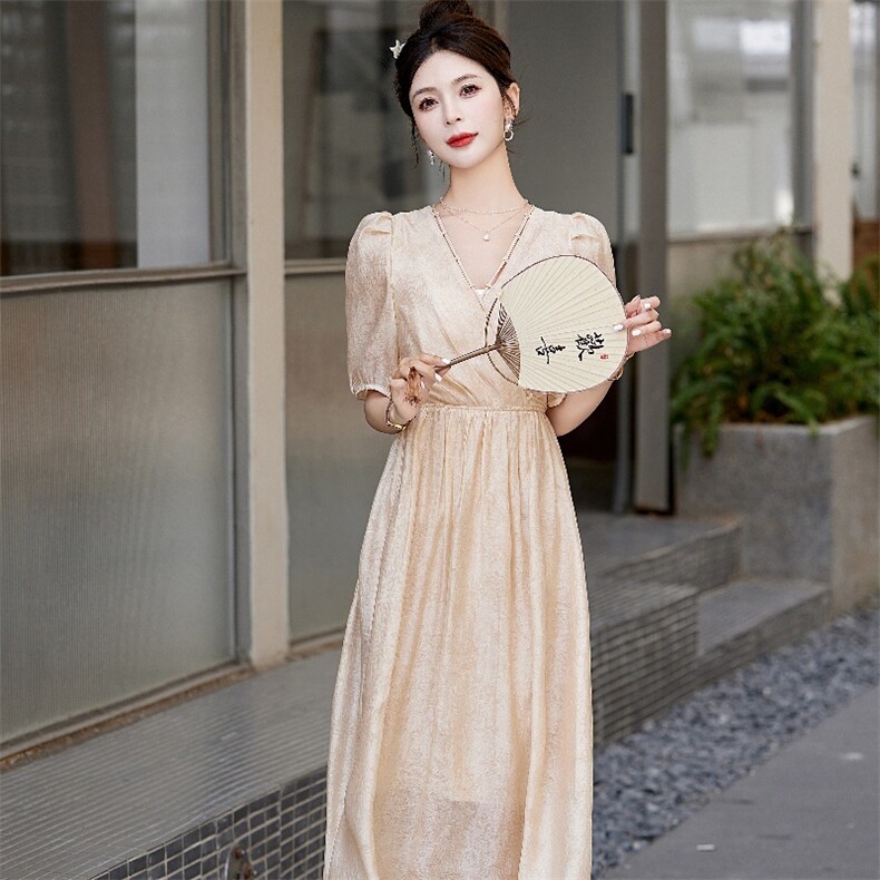 气质名媛连衣裙女2023夏季新款高级感精致收腰显瘦别致绝美长裙子,女装连衣裙,蝶眷