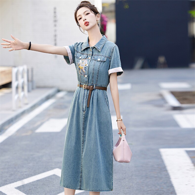 现货洋气短袖牛仔刺绣连衣裙女2024夏季新款时尚中长款牛仔连衣裙,女装连衣裙,涵墨