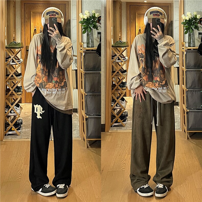 2026秋季新款麂皮绒毛巾绣高街休闲裤女模 XZ604-KP82-P55控68图片