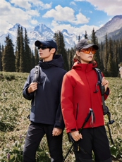 2025舒适百搭简约石墨烯一体加绒冲锋衣，女装短外套，衫都服饰