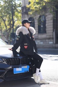 狐狸大毛领冬装新款派克外套图片