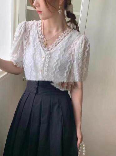 夏季新款小衫，女装，依洛菲