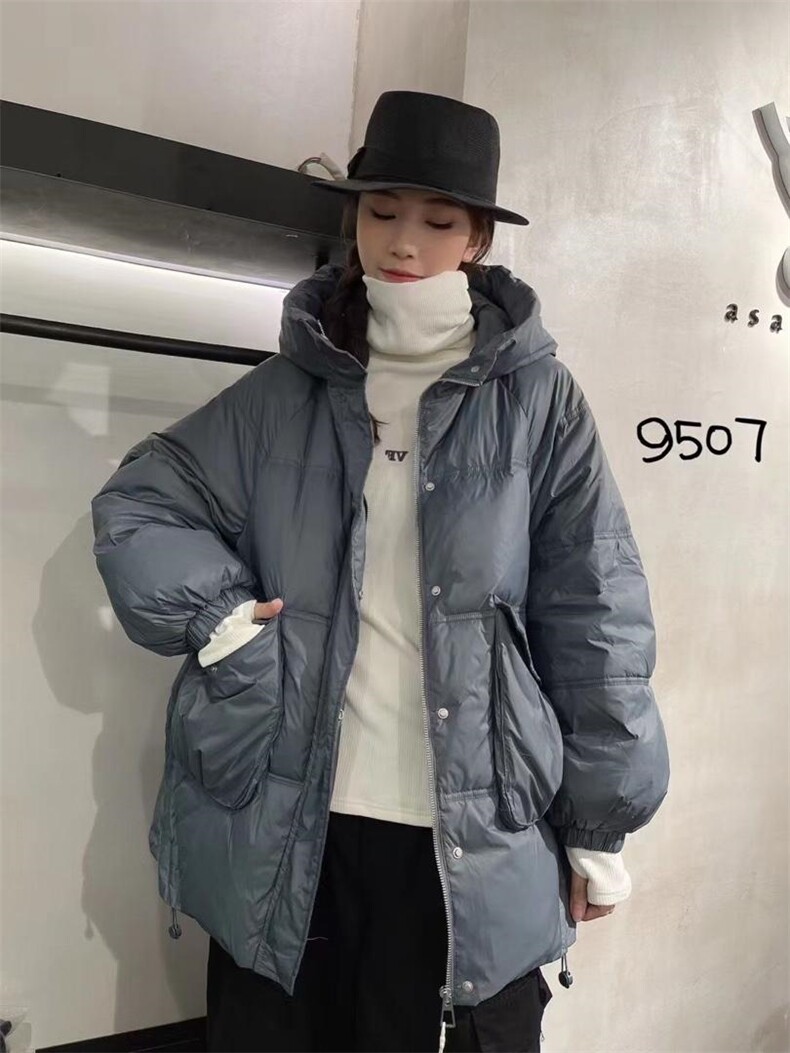 冬季新款休闲款羽绒服，女装羽绒服，初唯