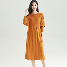 2025秋冬百搭时尚简约圆领长袖连衣裙，女装连衣裙，雅之冉羊绒