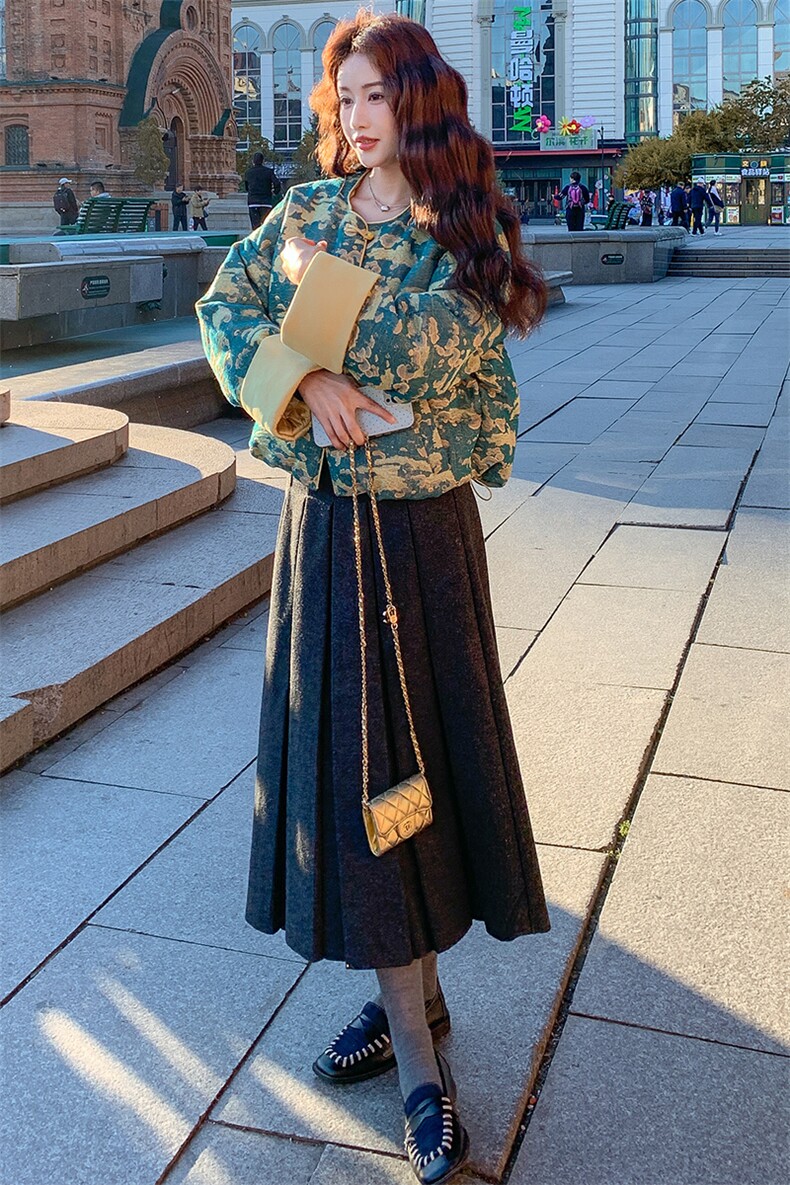 新中式提花立领盘扣轻薄羽绒服女2025秋冬新款复古小个子短款外套,女装羽绒服,纯色衣恋