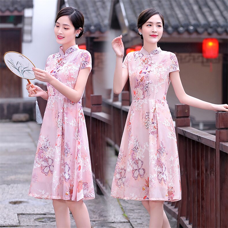 2024夏季新款简约优雅气质复古立领设计时尚修身显瘦连衣裙,女装连衣裙,伊航服饰