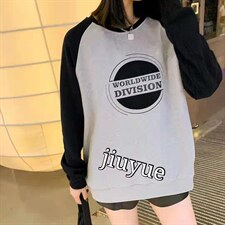 现货秋季新款韩版拼色插肩袖设计圆领卫衣，女装卫衣/绒衫，九月