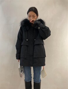 新款羽绒服图片
