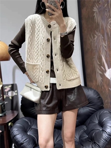 2025年秋季单件时尚百搭通勤简约休闲系扣无袖开衫，女装羊毛衫，恩泰羊绒