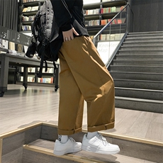 卡其色