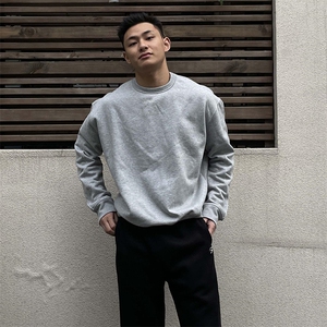抖音得物高品质 二开支持退换 26春装美式男宽松曼巴纯色圆领卫衣图片