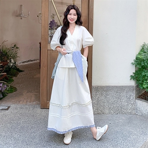 高级感V领上衣半身裙两件套女夏季新款气质显瘦温柔风套装连衣裙