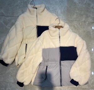 【现货】设计师款撞色拼接羽绒服图片