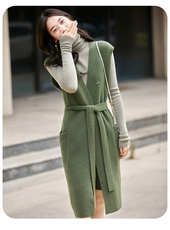 2025秋冬新款舒适百搭简约软糯时尚v领无袖长款羊毛大衣，女装羊毛衫，美雪羊绒