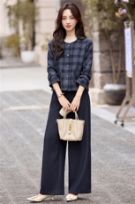 2025秋装新款简约时尚格纹女装外套，女装短外套，罗腾