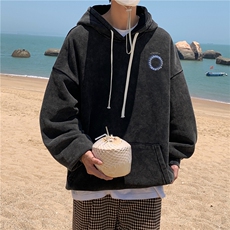 黑色