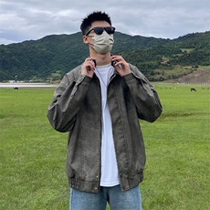 灰色