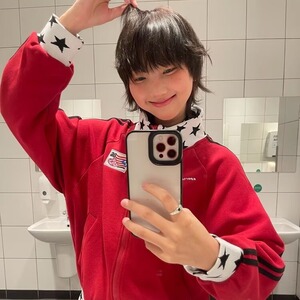 W28-P63 棒球服外套女春秋2025新款设计感中性短款独特超好看外套图片
