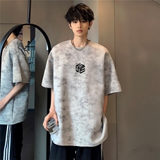 灰色