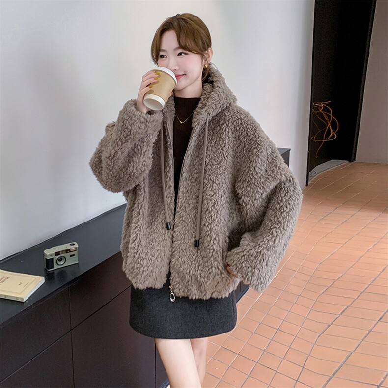 【现货】皮毛一体短款连帽防寒棉服保暖2C081-8097P245K358,女装棉衣/棉服,2C081