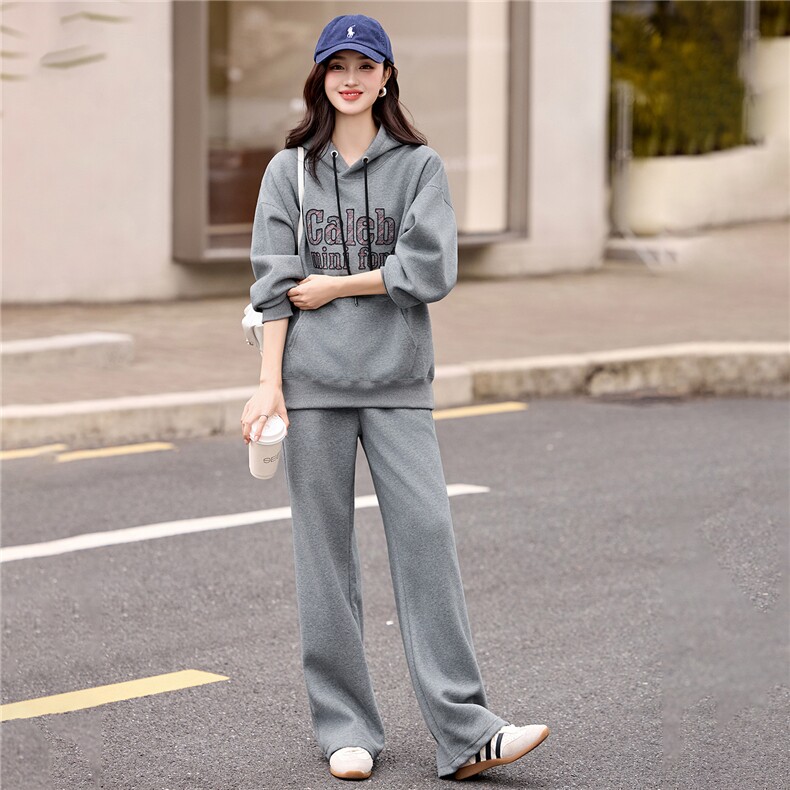 现货运动女2025春秋季新款休闲时尚减龄气质卫衣外套女装,商品下架区,韩然一族