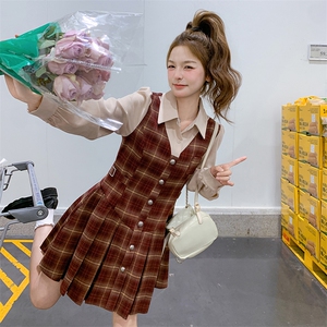 学院风假两件格子连衣裙女小个子2025春季新款设计感超好看百褶裙图片