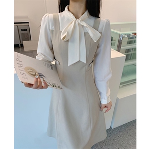 现货2024年春季女新网红时尚甜美收腰显瘦假两件拼色连衣裙图片