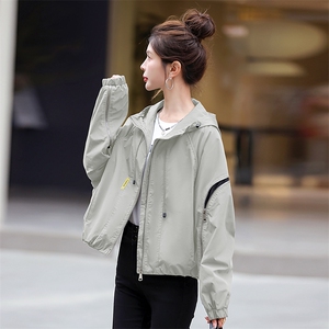 风衣外套女短款2025春秋新款休闲大码胖mm上衣妈妈洋气初秋短外套图片