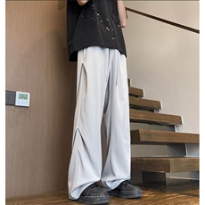 灰色