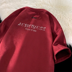 酒红色