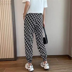 2021春季新款羊毛针织裤子女束脚哈伦裤秋满身字母宽松直筒九分裤图片