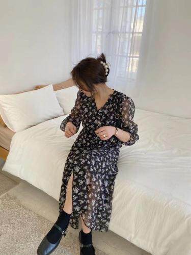 2021春夏新款碎花V领长裙显高显瘦你值得拥有，女装，KAMU