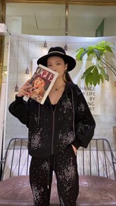 新款复合大版加厚满天星烫钻套装,女装职业装,無限度