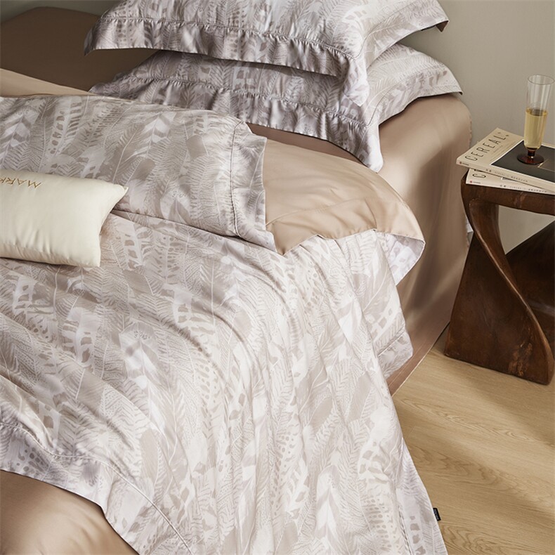 新款冷凝超柔超细旦花卉系列四件套，床品套件，一起卖家纺