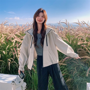 26春大货 冲锋短外套 2D001-6601-P145-K208图片