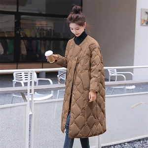 2023年休闲韩版宽松牛角扣90%羽绒服（茧形格纹）图片