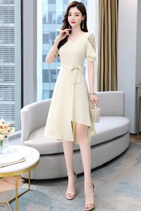 夏装2022新款女气质短袖不规则下摆显瘦法式收腰V领连衣裙送腰带,女装连衣裙,韩美纤衣