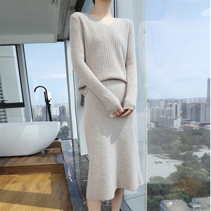 羊毛衫套装女秋冬宽松慵懒风V领抽条毛衣半身裙针织两件套图片