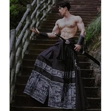 黑色