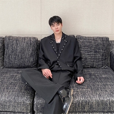 新款潮流圆圈孔眼设计宽松时尚痞帅短款西服外套男A345-317-P140，男装西服，电商A345
