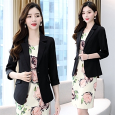 高档大码女薄款西装吊带裙胖MM韩版显瘦七分袖西服防晒衫外套，女装西装，时尚俏佳人